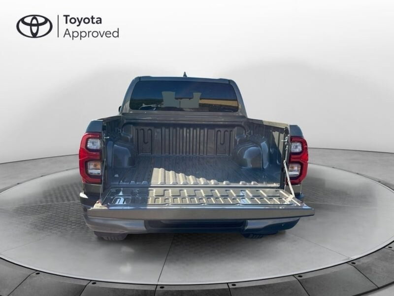 Toyota Hilux nuova a Vicenza (10)