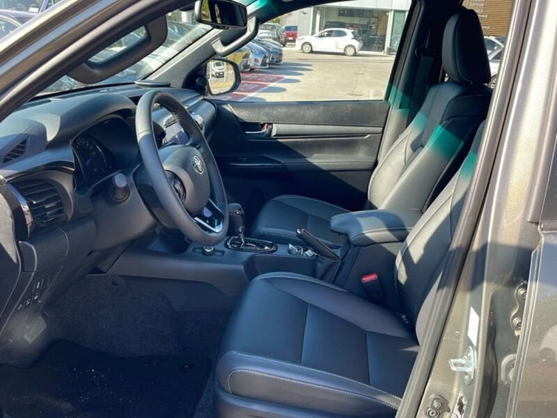 Toyota Hilux nuova a Vicenza (11)