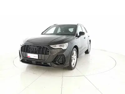 Audi Q3 45 2.0 tfsi S line edition quattro 245cv s-tronic del 2024 usata a Lanciano