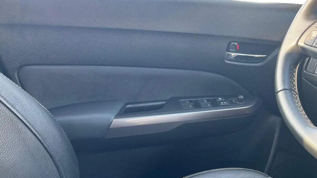 Suzuki Vitara usata a Parma (15)