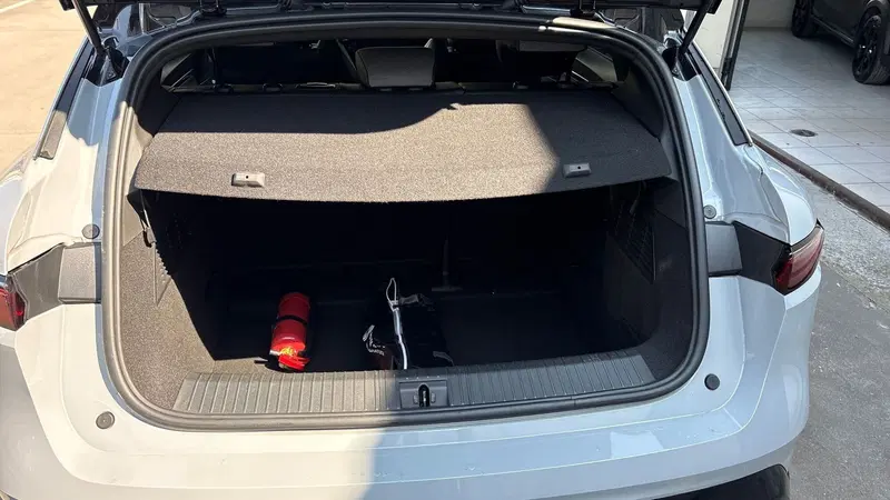 Renault Megane E-Tech Electric usata a Parma (18)
