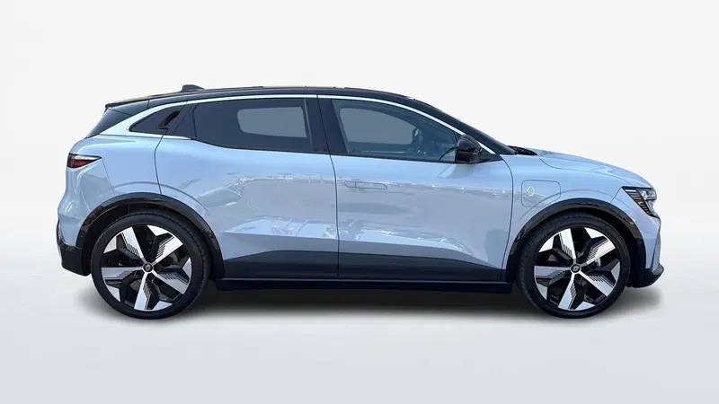 Renault Megane E-Tech Electric usata a Parma (4)