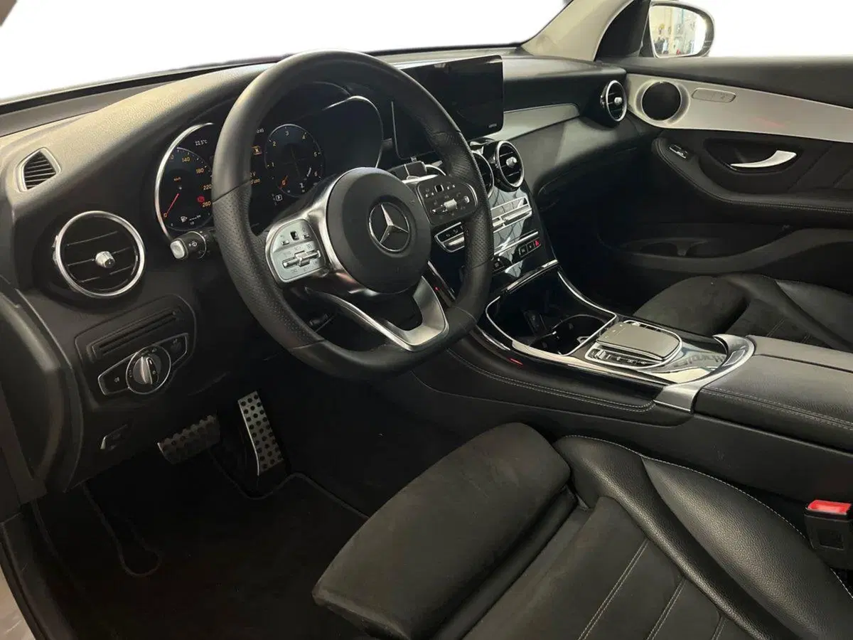 Mercedes-Benz GLC SUV usata a Bari (10)