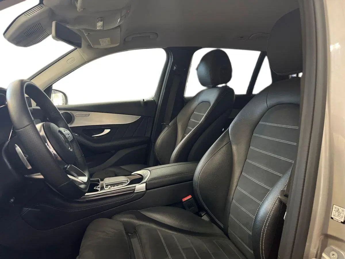 Mercedes-Benz GLC SUV usata a Bari (7)
