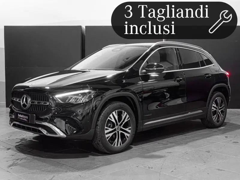Mercedes-Benz GLA SUV nuova a Ancona