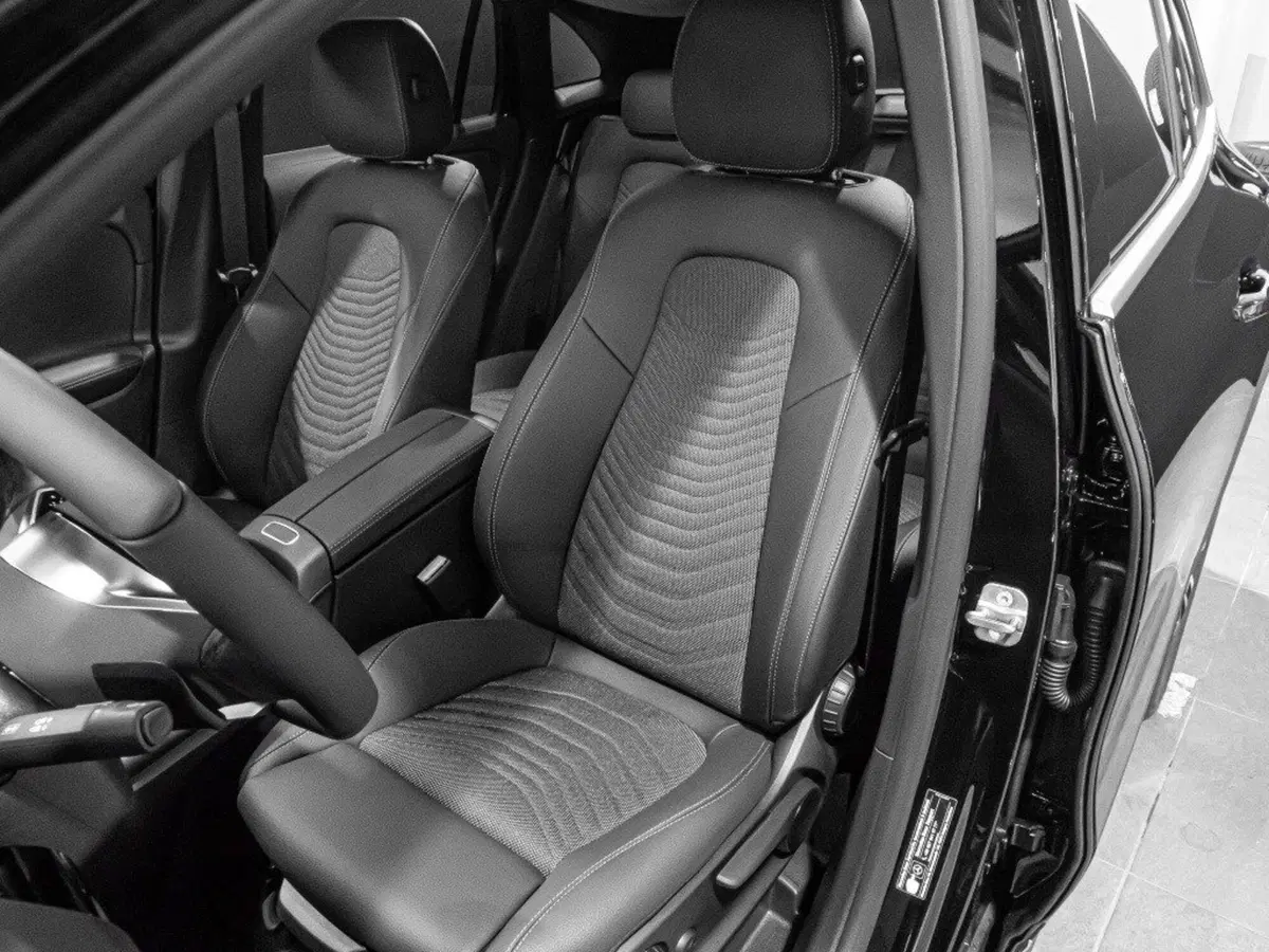 Mercedes-Benz GLA SUV nuova a Ancona (12)