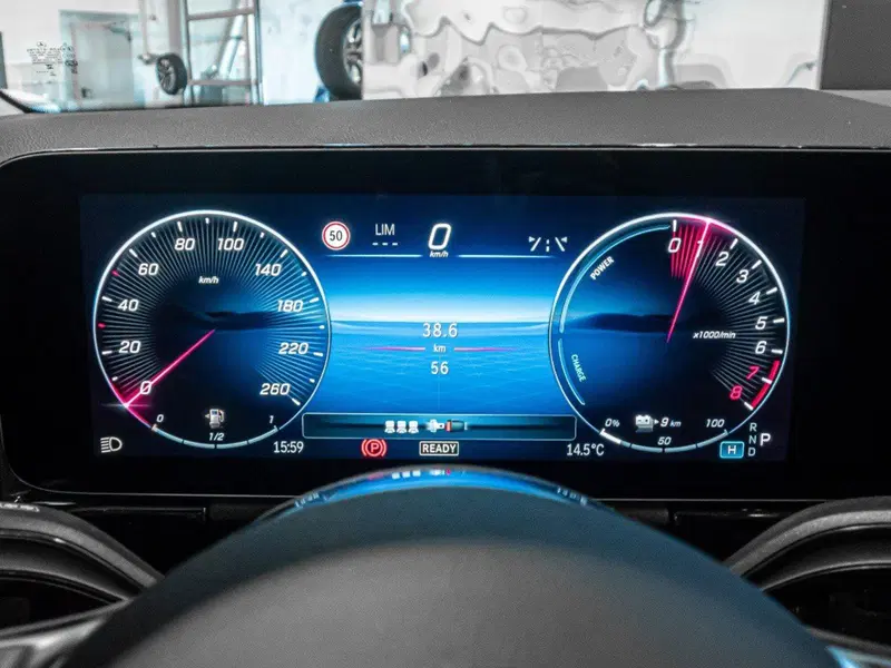 Mercedes-Benz GLA SUV nuova a Ancona (14)