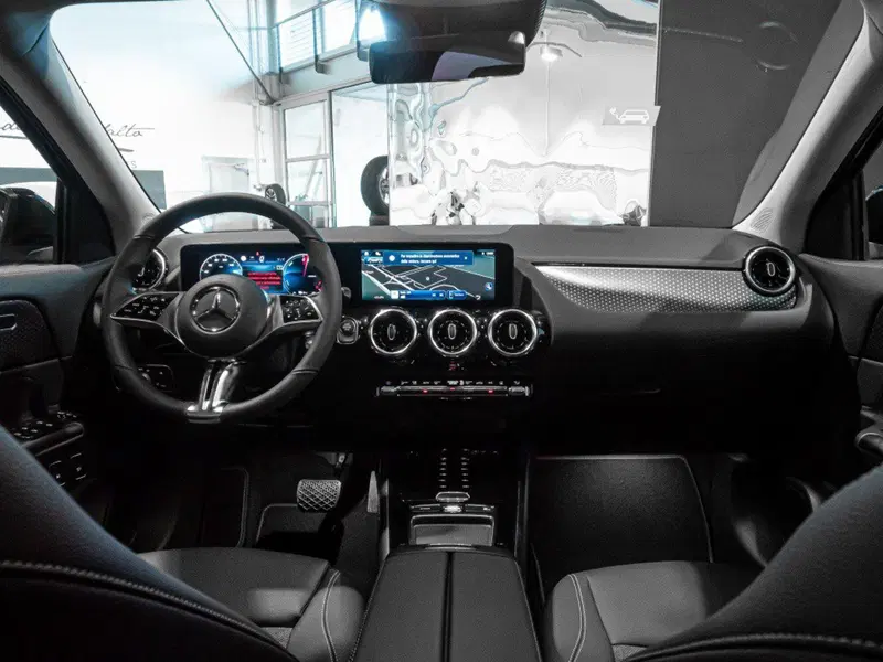 Mercedes-Benz GLA SUV nuova a Ancona (16)