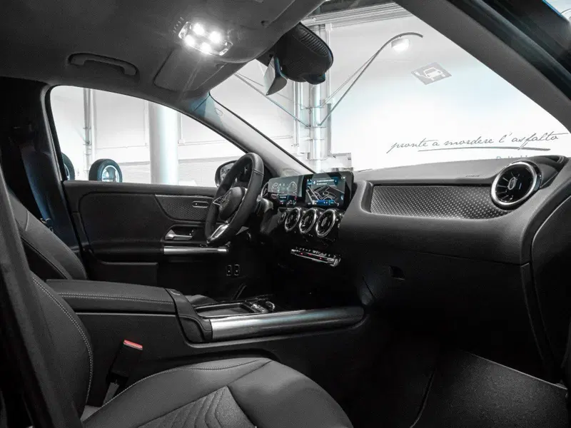 Mercedes-Benz GLA SUV nuova a Ancona (17)
