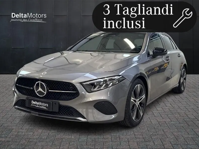 Mercedes-Benz Classe A Sedan nuova a Macerata