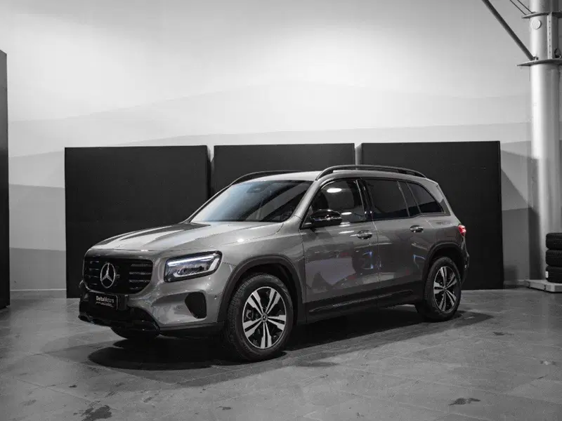 Mercedes-Benz GLB nuova a Ancona