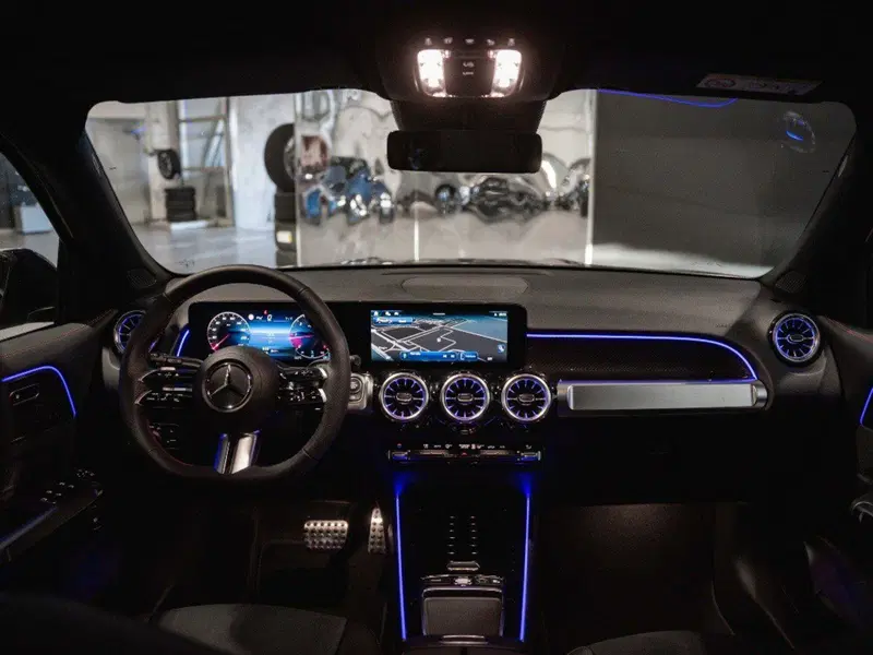 Mercedes-Benz GLB nuova a Ancona (19)