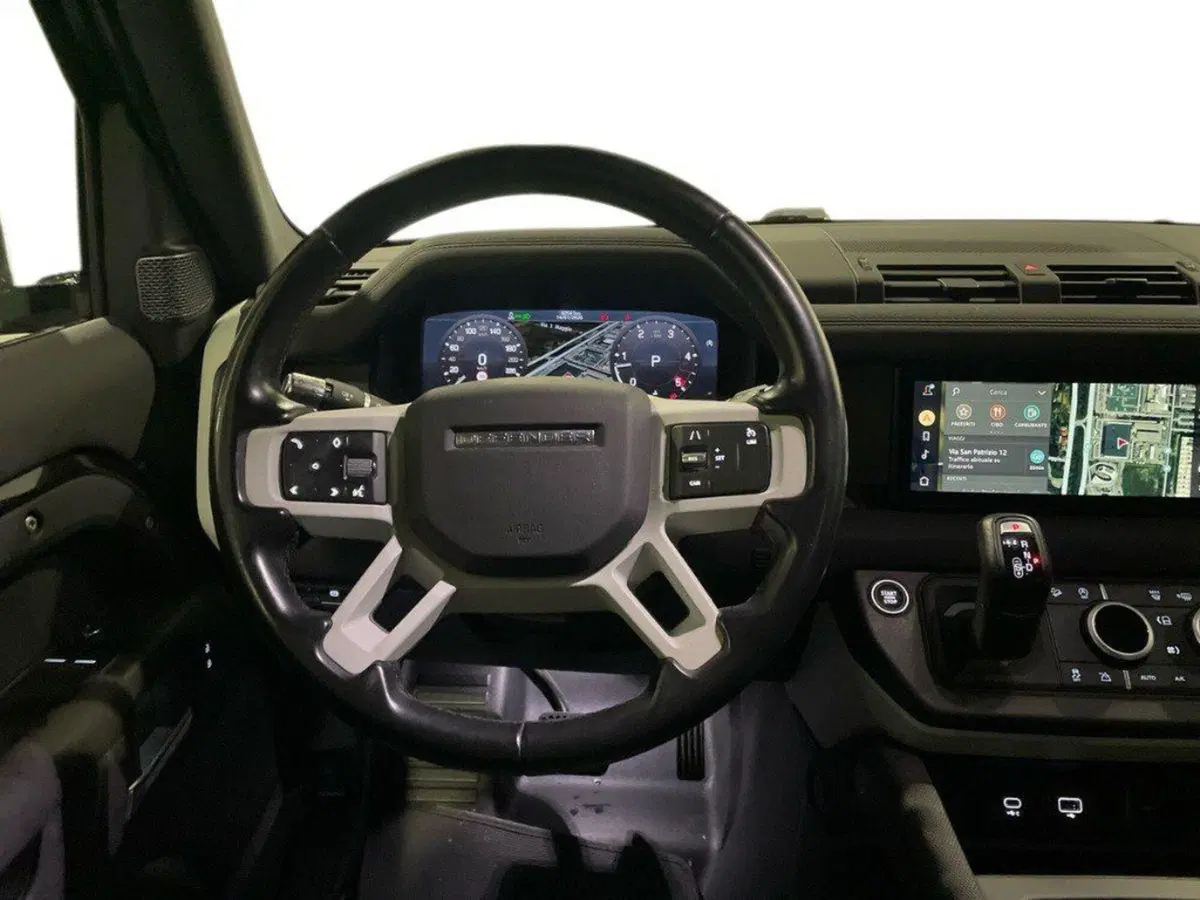 Land Rover Defender usata a Ancona (11)