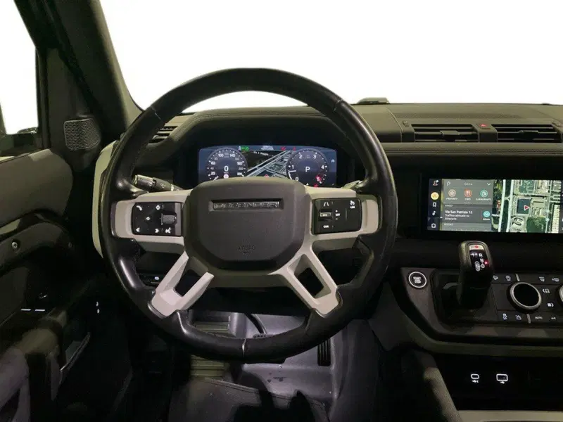 Land Rover Defender usata a Ancona (11)