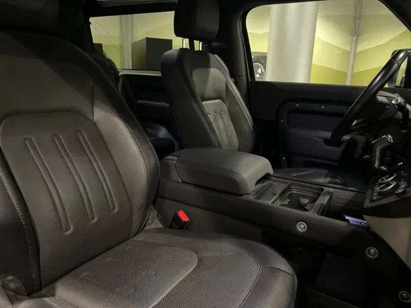 Land Rover Defender usata a Ancona (14)