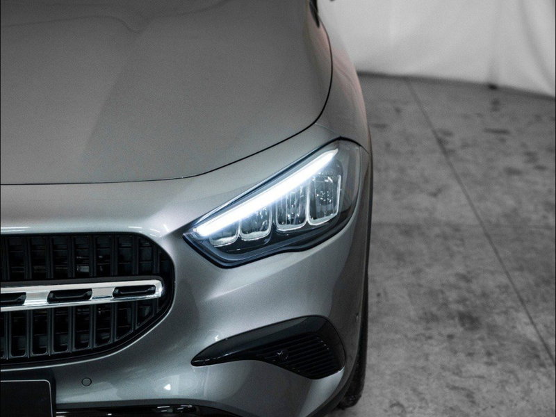 Mercedes-Benz GLA SUV nuova a Macerata (6)