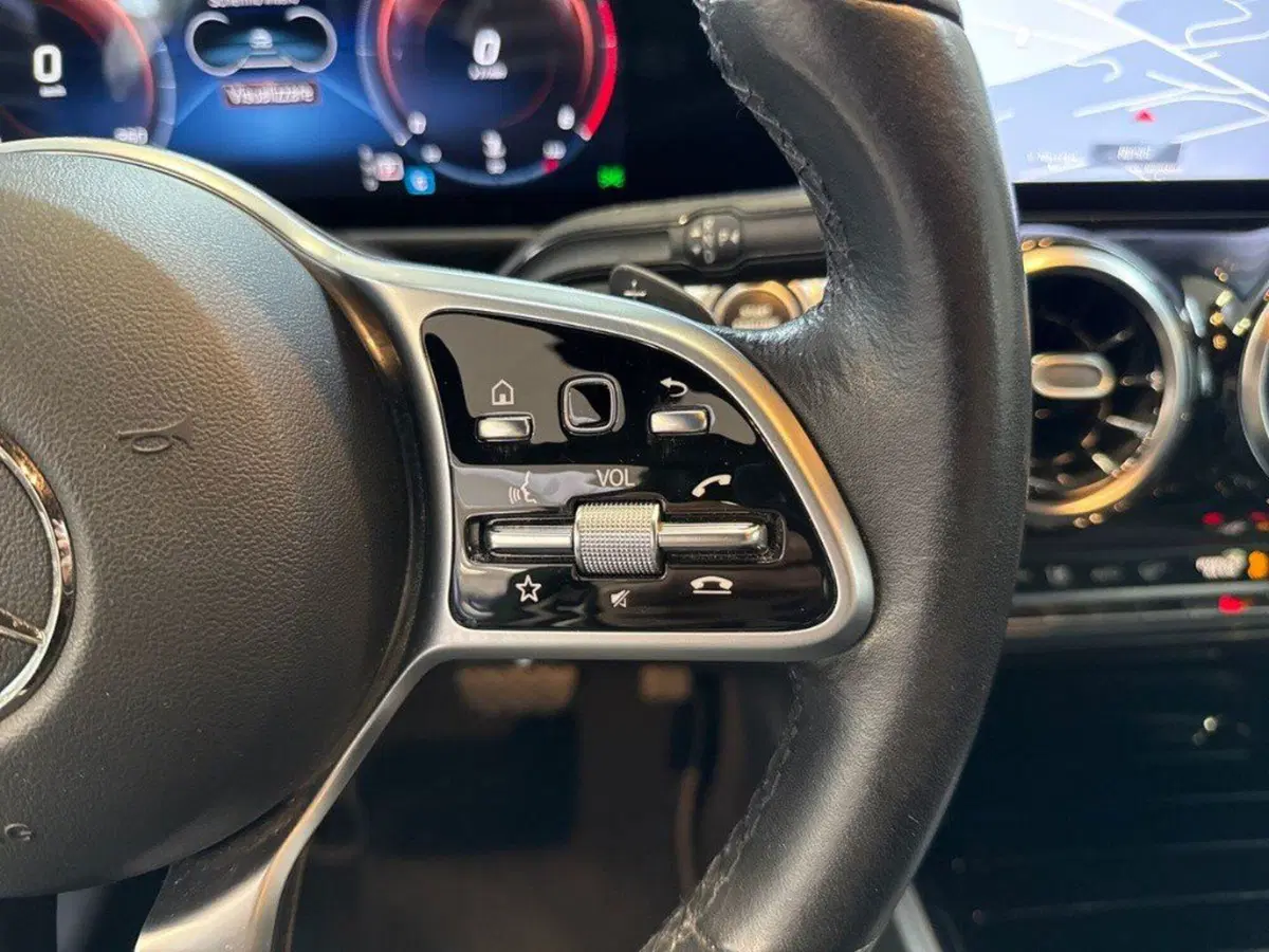 Mercedes-Benz GLB usata a Macerata (20)
