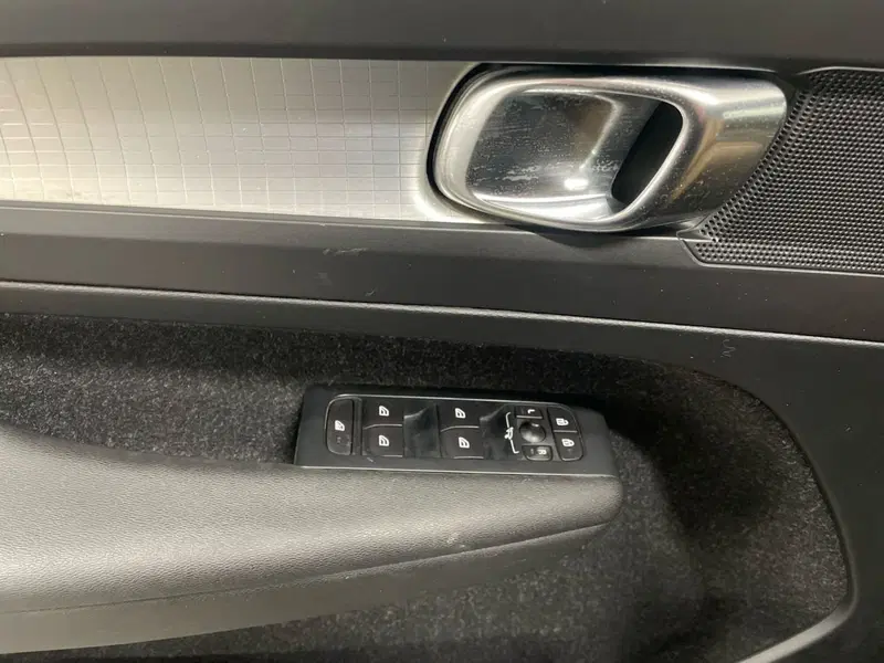 Volvo XC40 usata a Macerata (17)