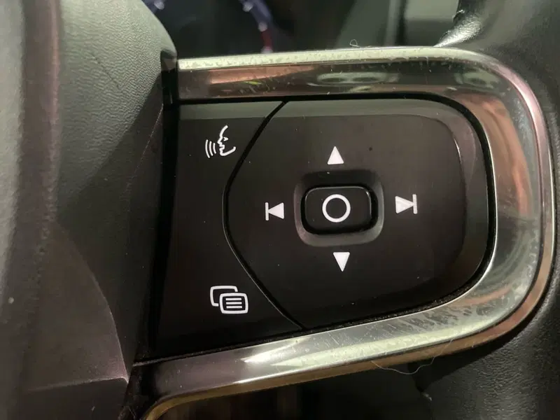 Volvo XC40 usata a Macerata (19)