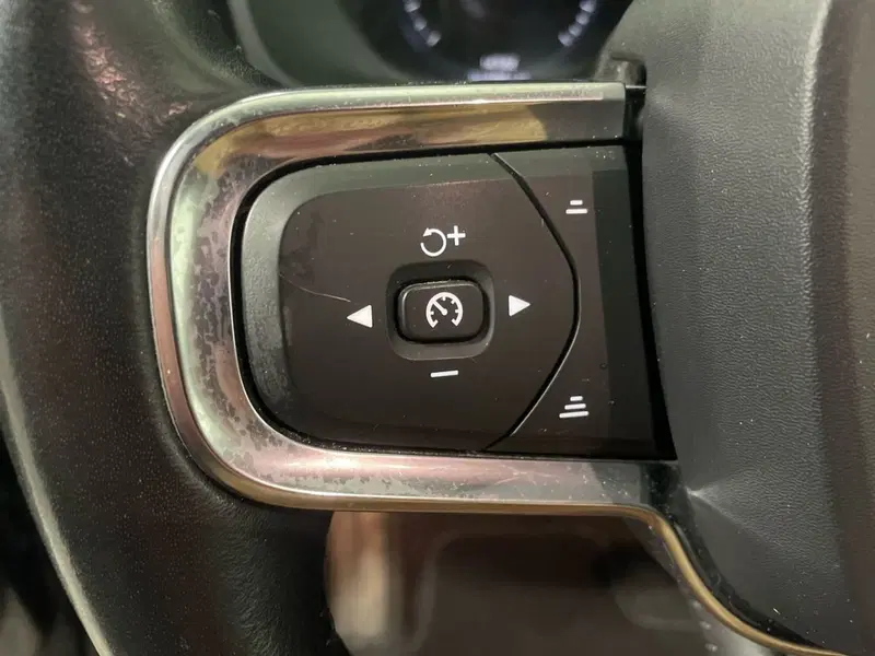 Volvo XC40 usata a Macerata (20)