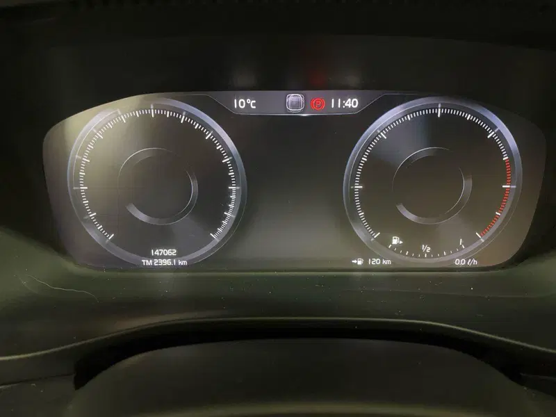 Volvo XC40 usata a Macerata (9)