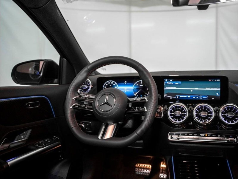 Mercedes-Benz GLA SUV nuova a Ancona (15)