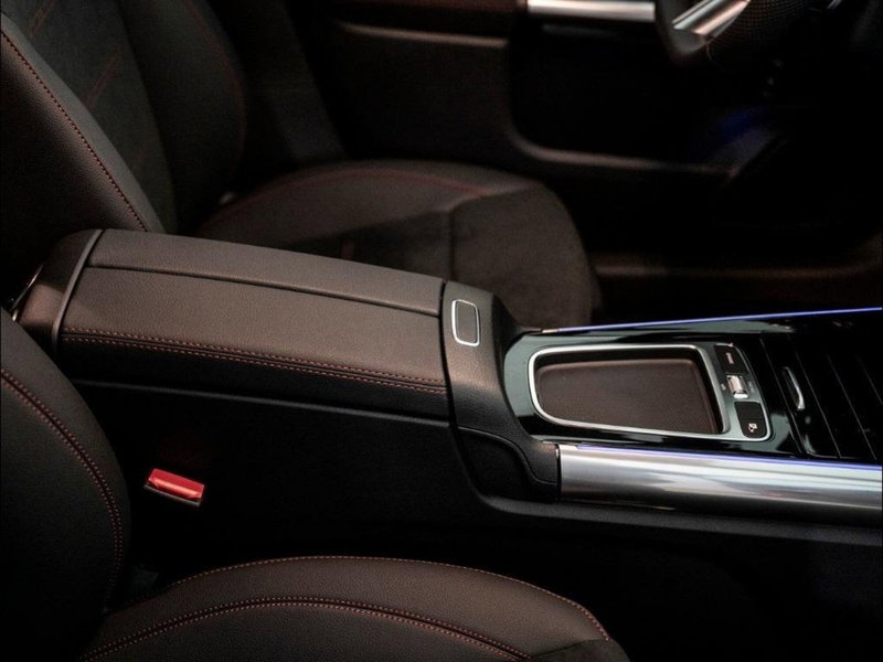 Mercedes-Benz GLA SUV nuova a Ancona (20)