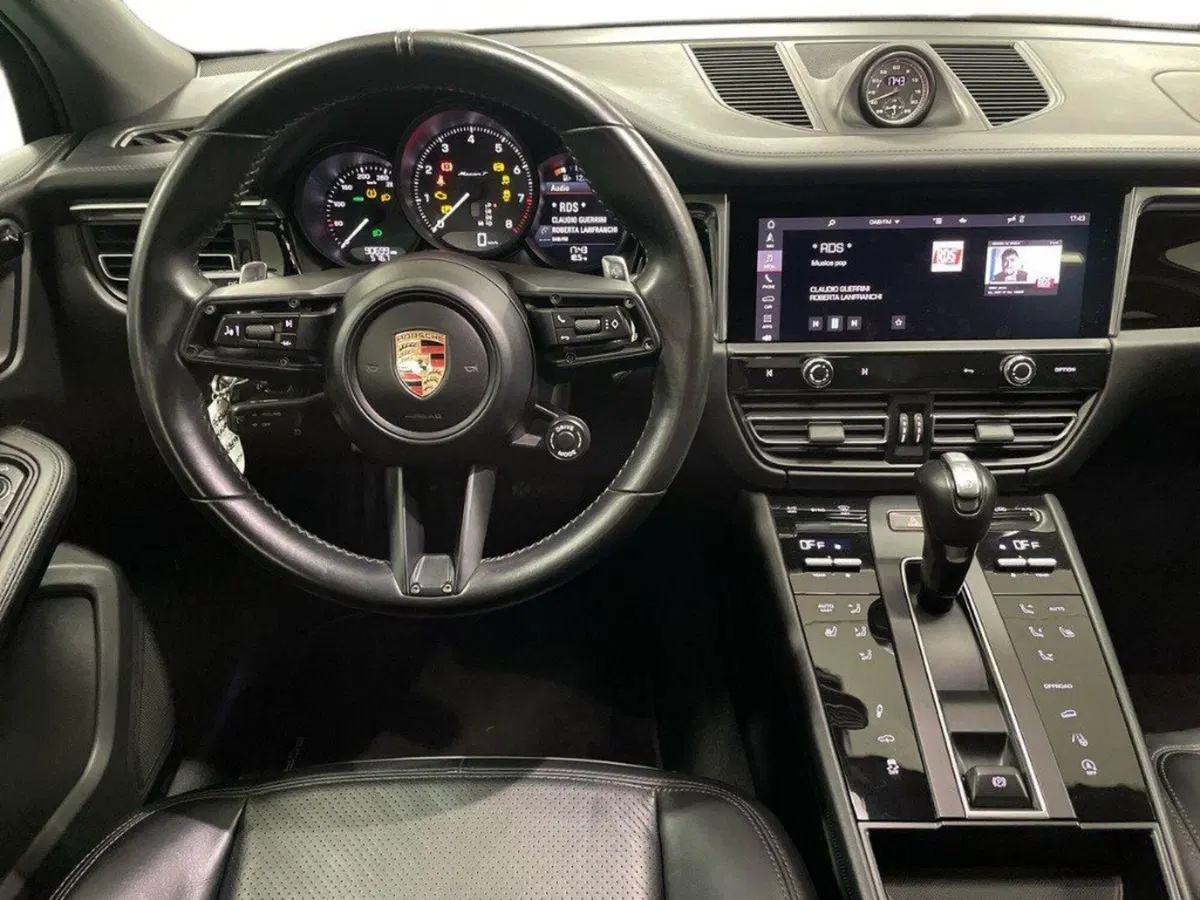 Porsche Macan usata a Macerata (11)