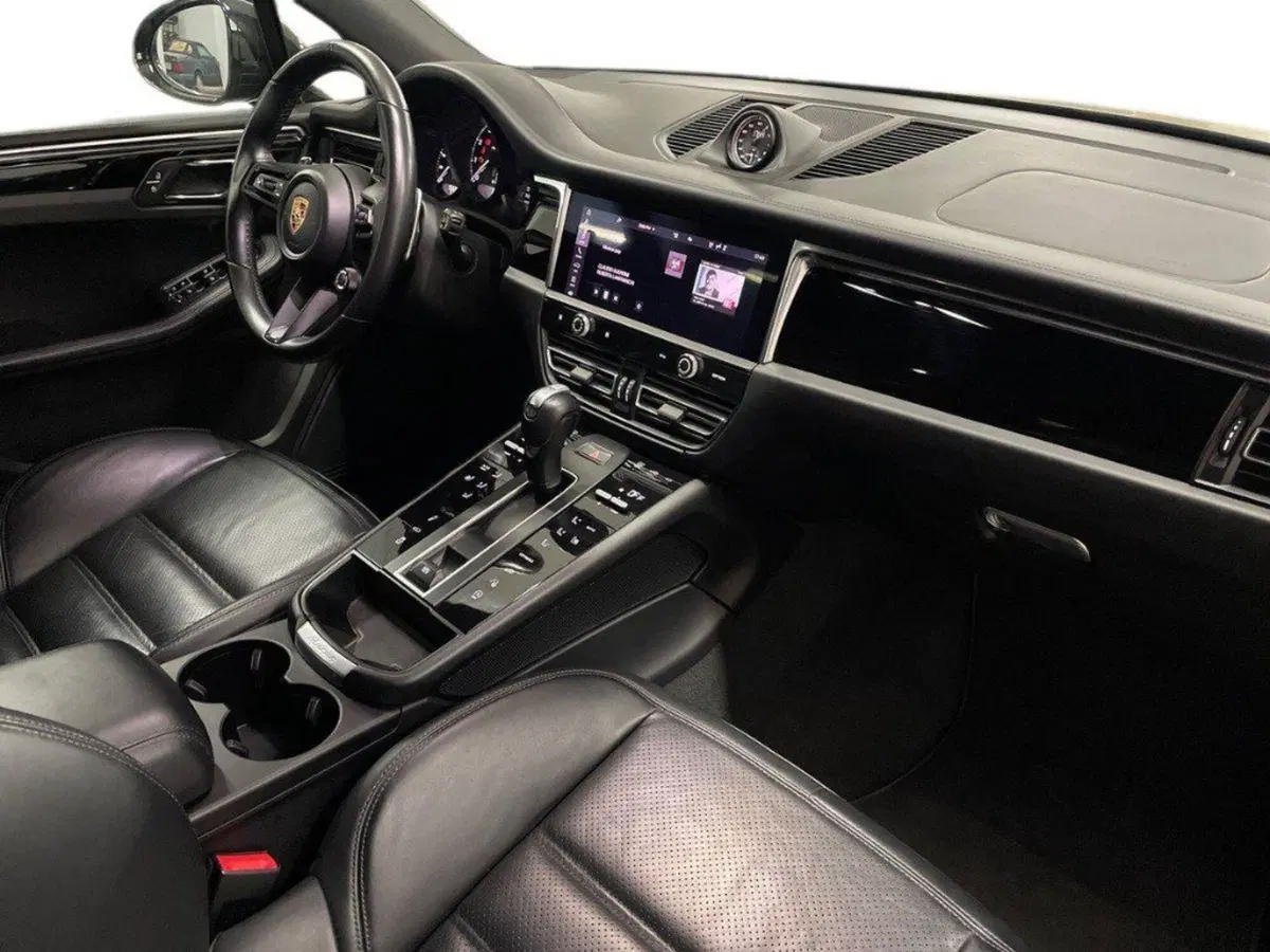 Porsche Macan usata a Macerata (12)