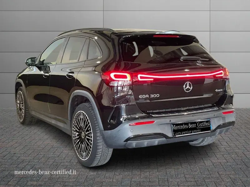 Mercedes-Benz EQA usata a Ancona (3)
