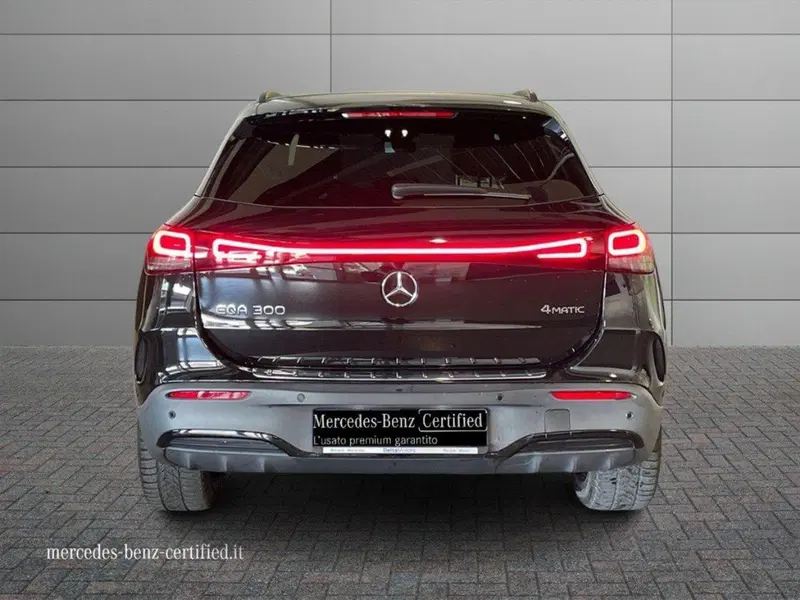 Mercedes-Benz EQA usata a Ancona (4)
