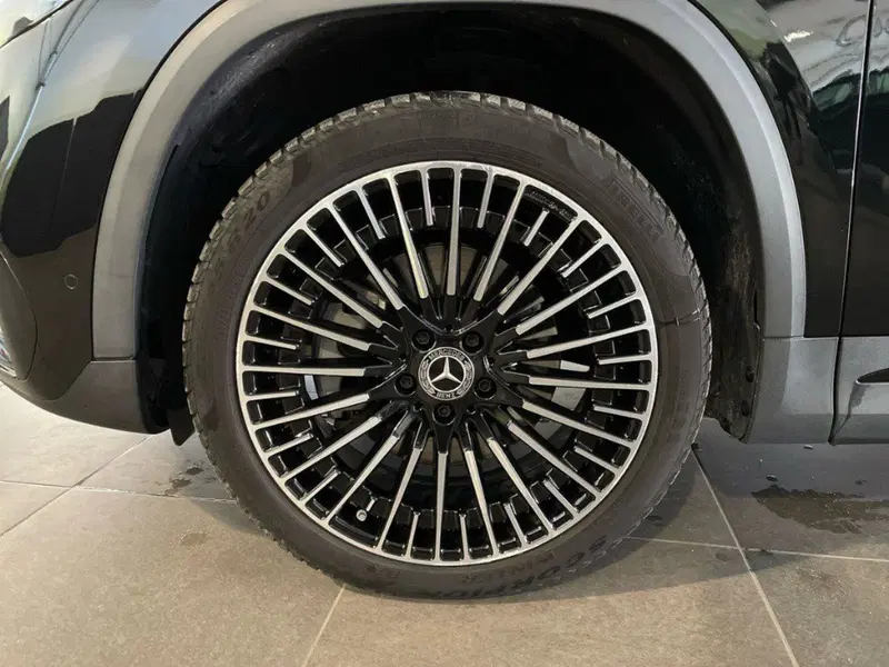 Mercedes-Benz EQA usata a Ancona (8)