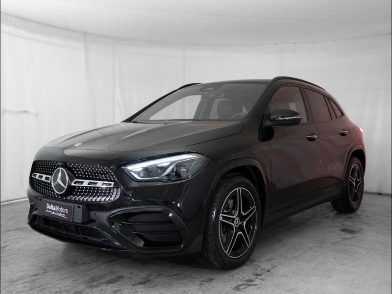 Mercedes-Benz GLA SUV nuova a Macerata
