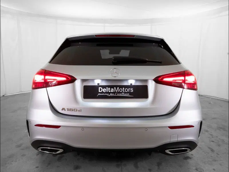 Mercedes-Benz Classe A Sedan nuova a Macerata (3)
