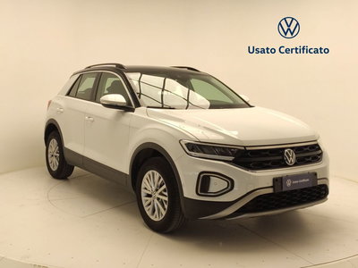 Volkswagen T-Roc 1.0 TSI Life del 2023 usata a Pratola Serra