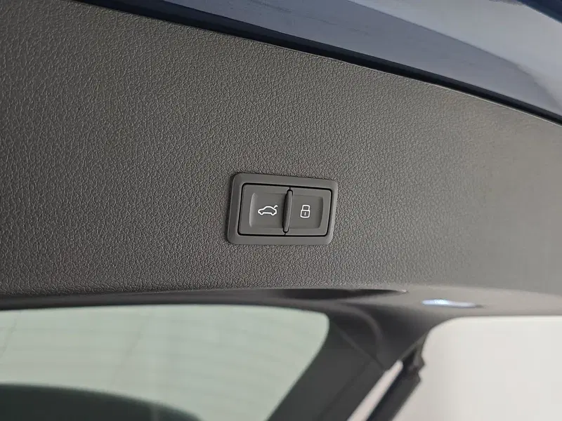 Audi e-tron usata a Alessandria (10)