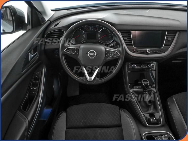 Opel Grandland X usata a Milano (10)