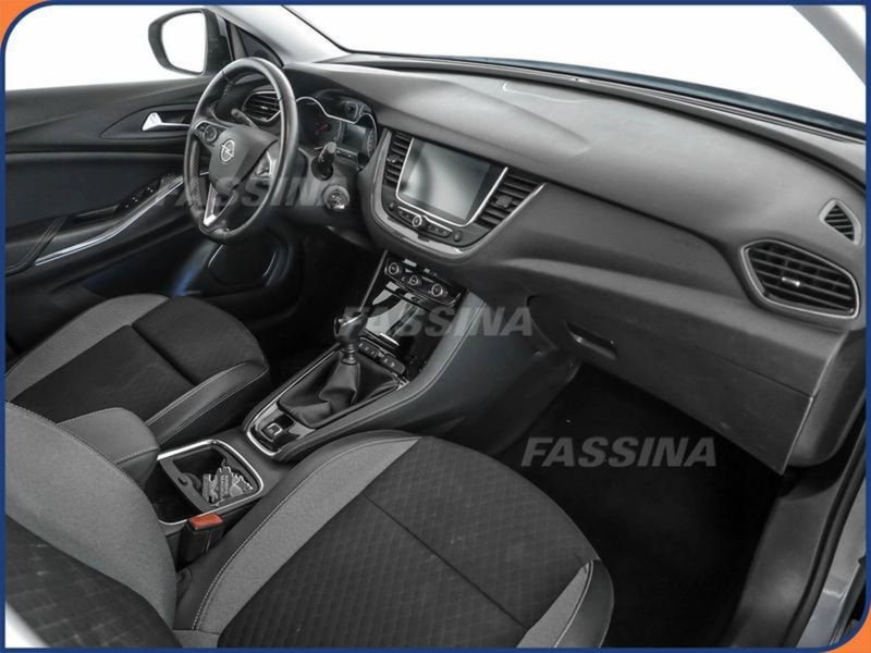 Opel Grandland X usata a Milano (14)
