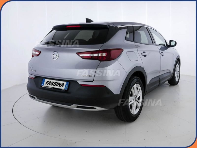 Opel Grandland X usata a Milano (6)