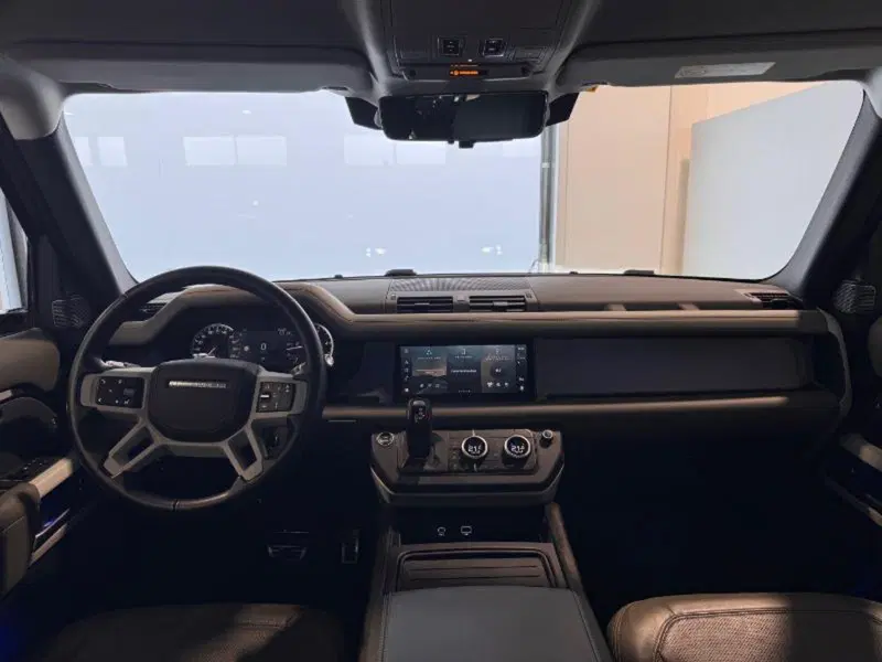 Land Rover Defender usata a Venezia (12)