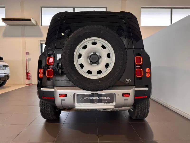 Land Rover Defender usata a Venezia (4)