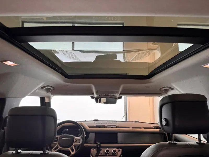 Land Rover Defender usata a Venezia (6)