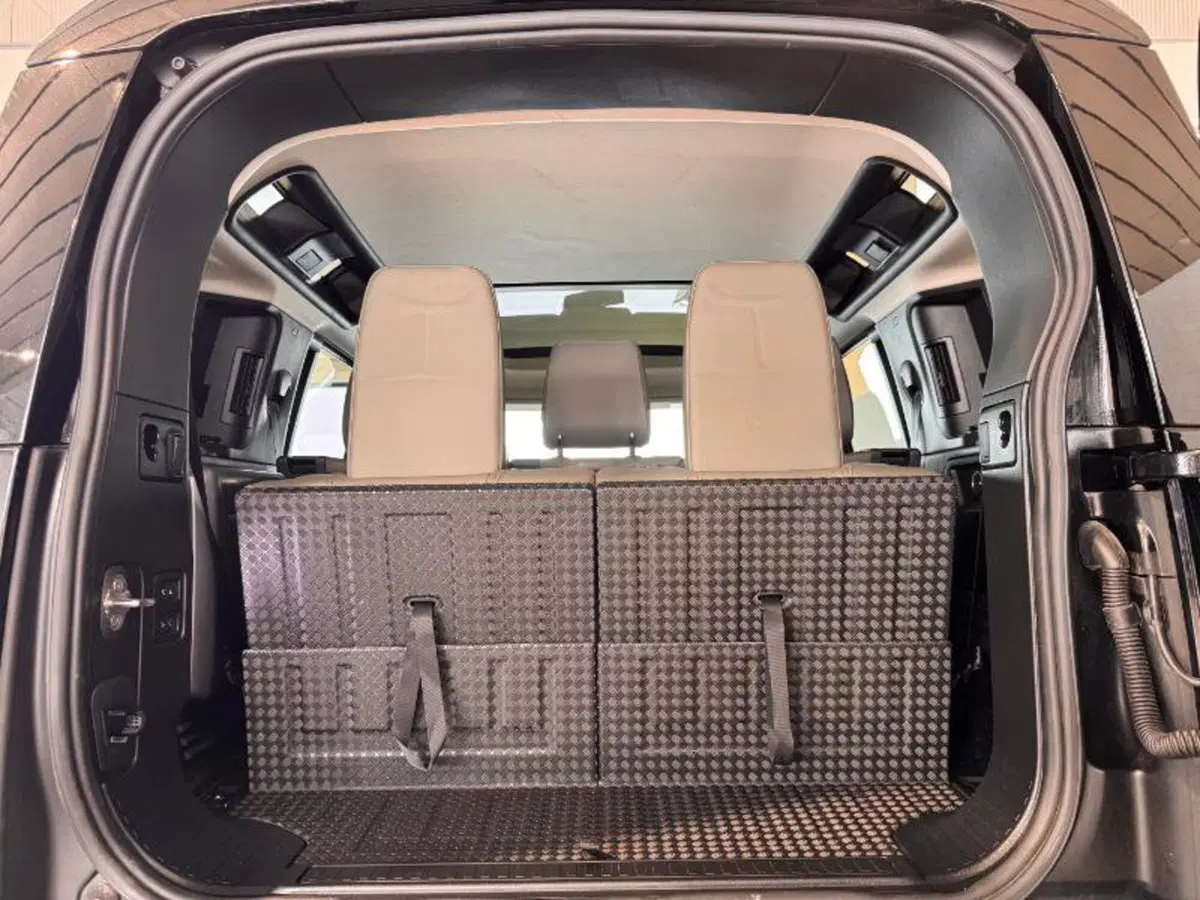 Land Rover Defender usata a Venezia (7)