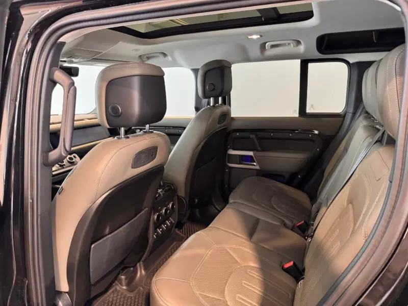 Land Rover Defender usata a Venezia (9)
