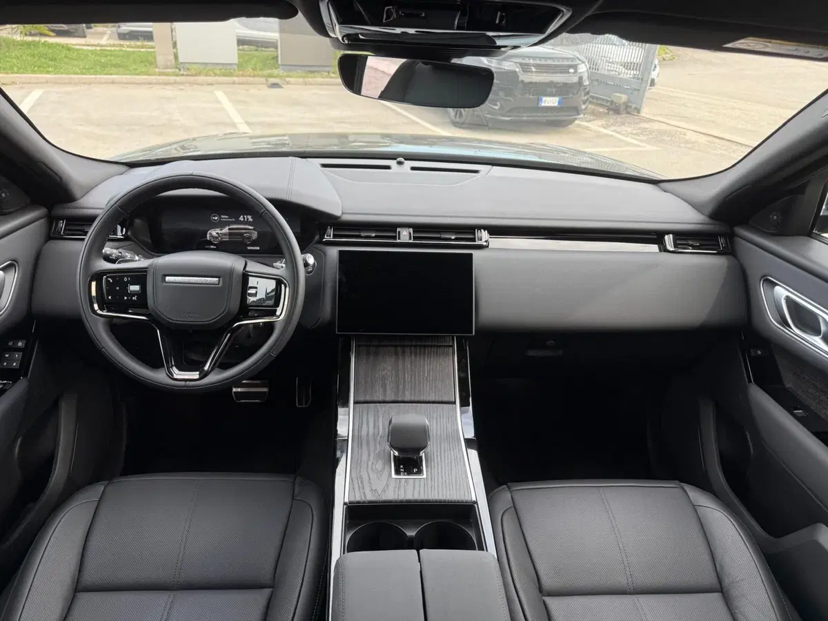 Land Rover Range Rover Velar usata a Ascoli Piceno (4)