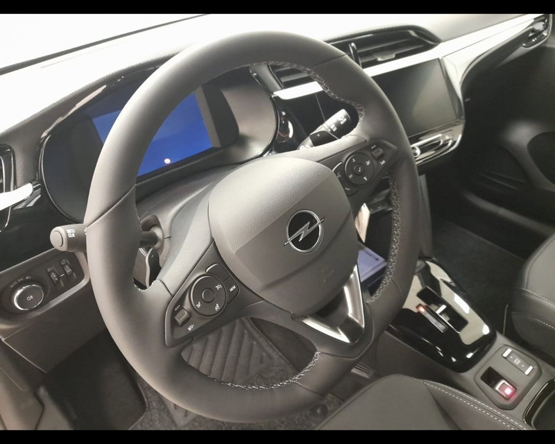 Opel Corsa nuova a Alessandria (8)