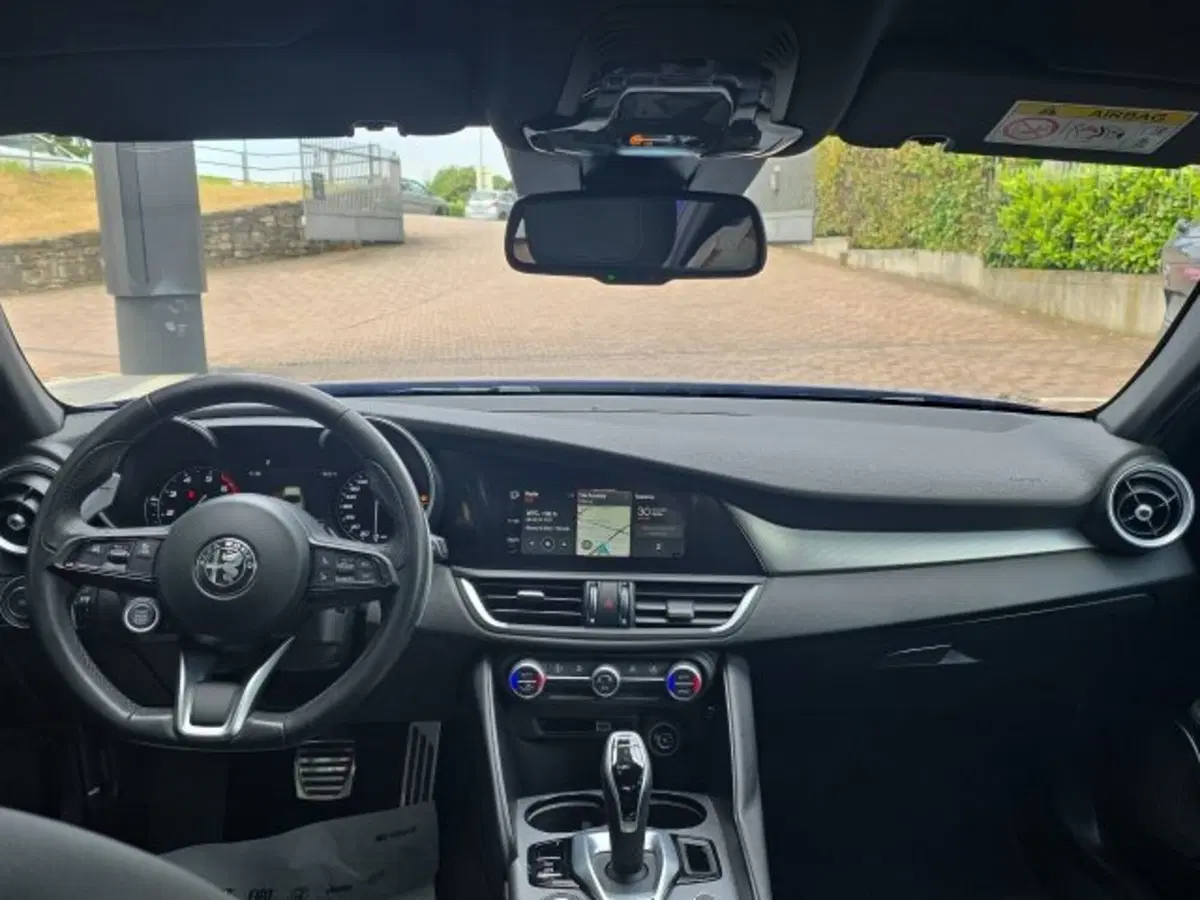Alfa Romeo Giulia usata a Monza e Brianza (8)