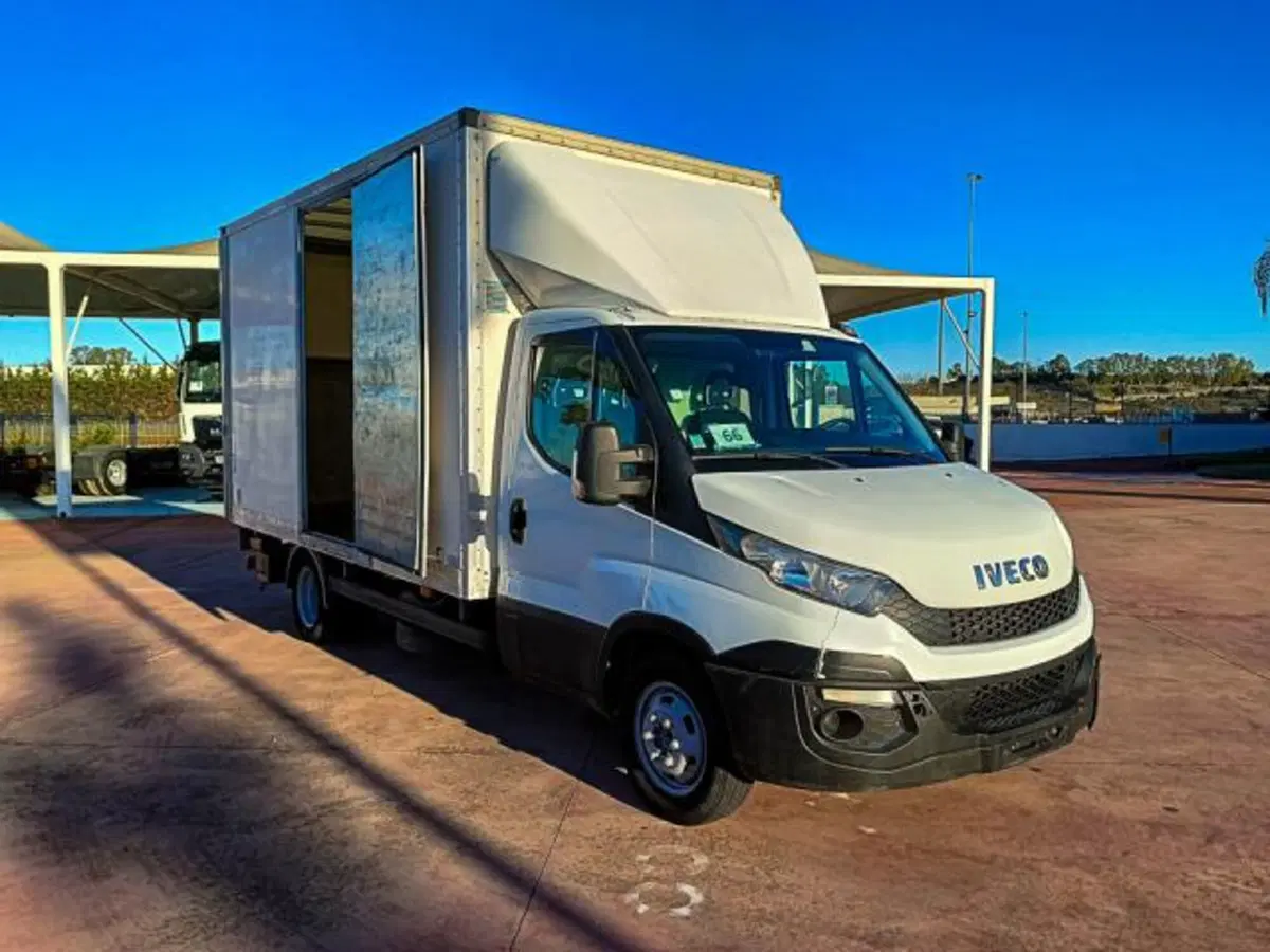 Iveco Daily Telaio usata a Lecce (3)