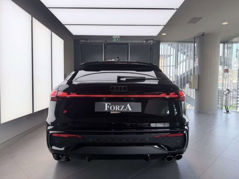 Audi SQ5 Sportback nuova a Torino (15)