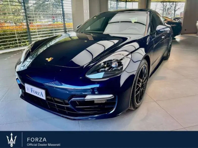 Porsche Panamera usata a Torino